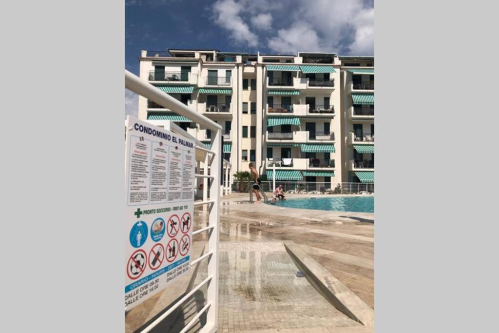 El Palmar Residence Vista-Mare E Vista-Piscina Lido di Jesolo Buitenkant foto